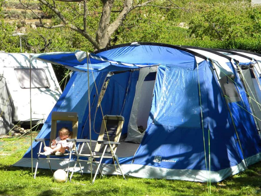 Tienda de campaña 02