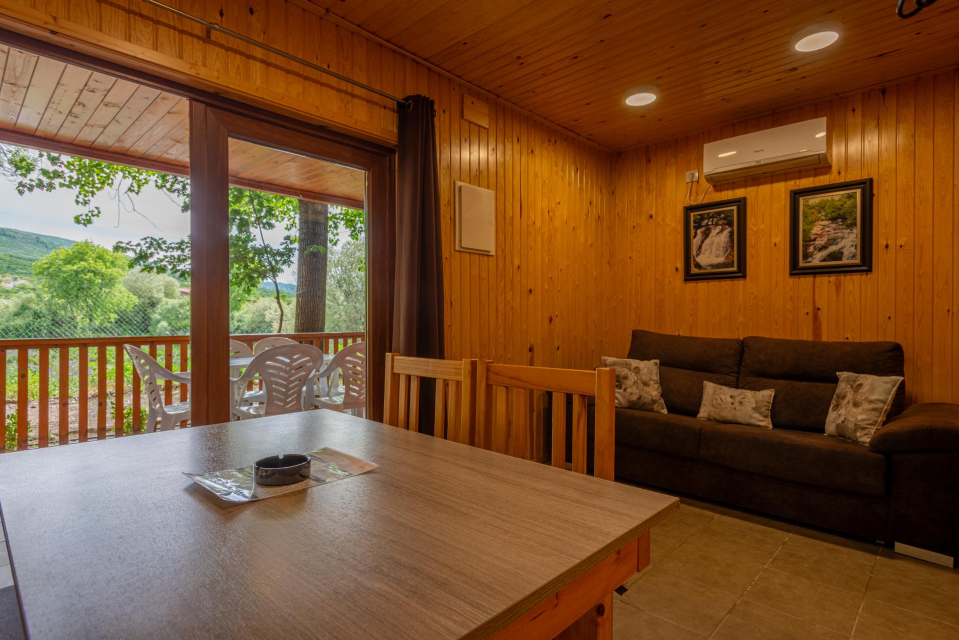 salón-cocina Bungalow adaptado